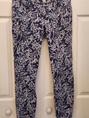 Tommy Bahama Women’s Navy Floral Print Jeans Skinny Ankle